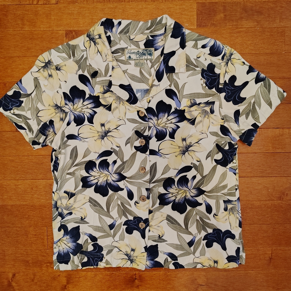 90s Vintage Havana Jack’s Cafe 100% Rayon Hawaiian Floral Shirt - Small